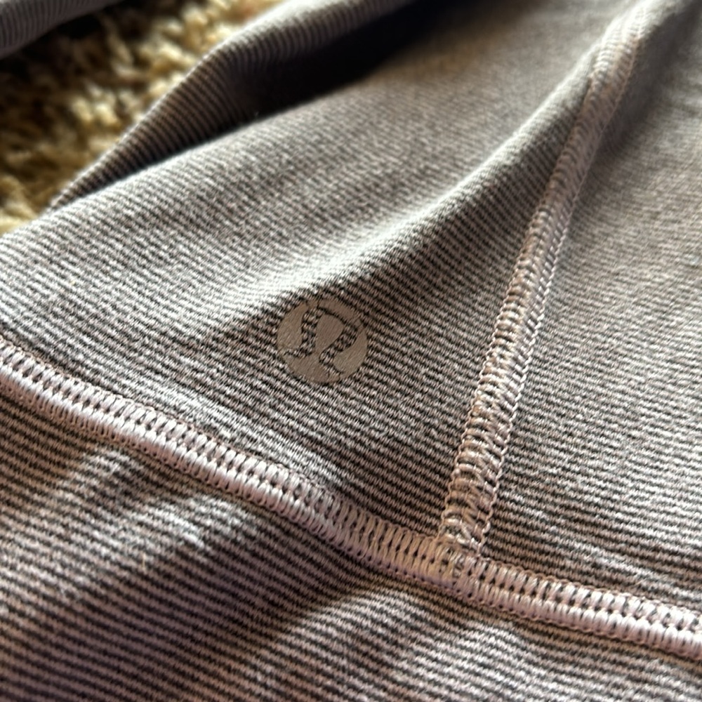 Lululemon jacket - Picture 5 of 6